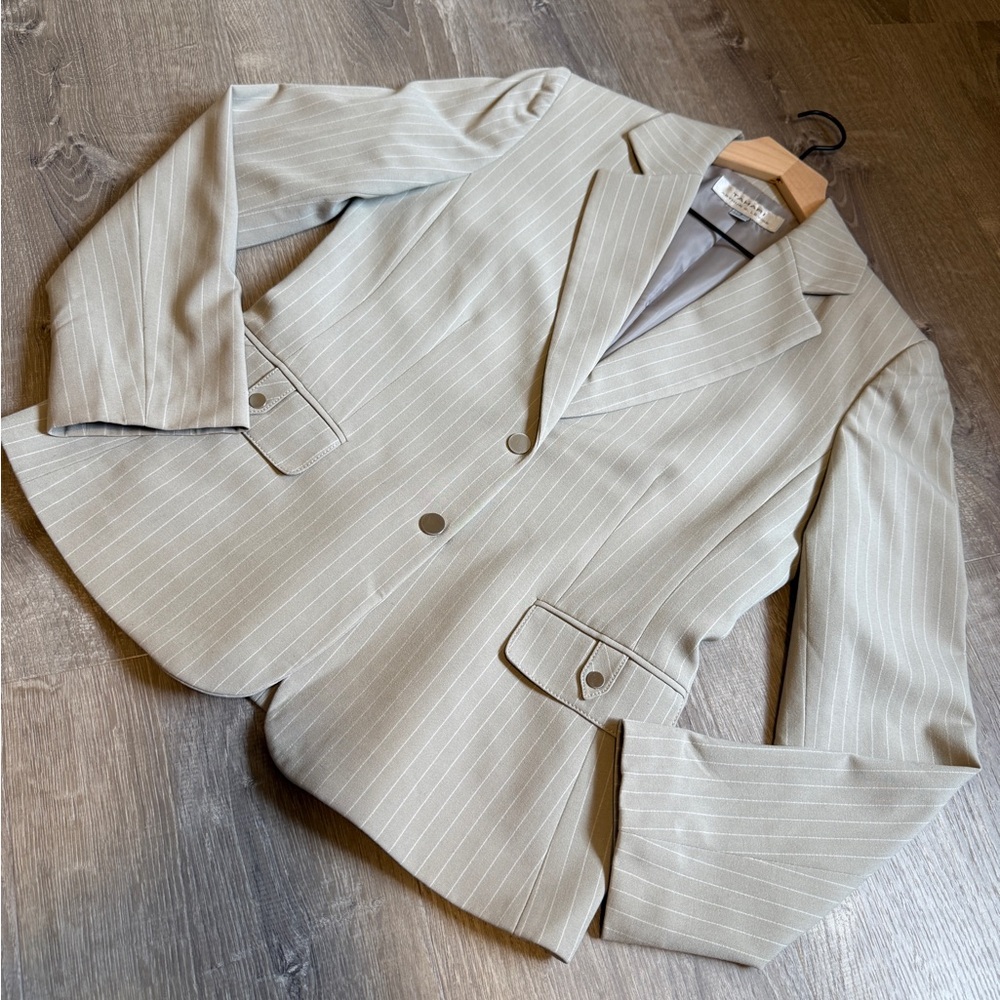 TAHARI ARTYHUR S.LEVINE Women's Striped Blazer-Beige/White- Size 6